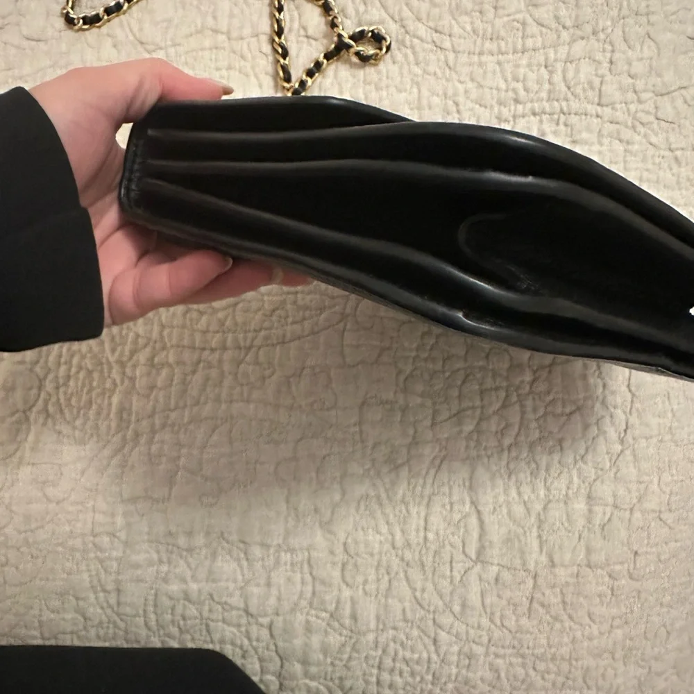 Tory Burch Black Leather Crossbody Bag - Picture 3 of 11